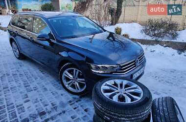 Універсал Volkswagen Passat 2020 в Краснограді
