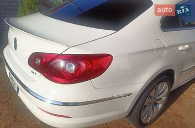 Седан Volkswagen Passat 2011 в Дніпрі