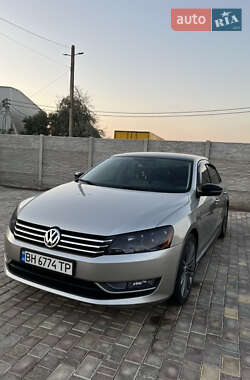 Седан Volkswagen Passat 2014 в Одесі