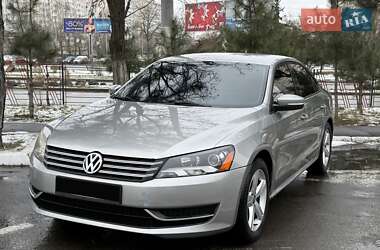 Седан Volkswagen Passat 2012 в Одесі