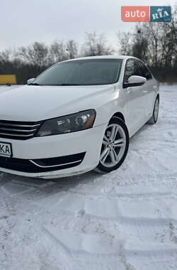 Седан Volkswagen Passat 2012 в Городищеві