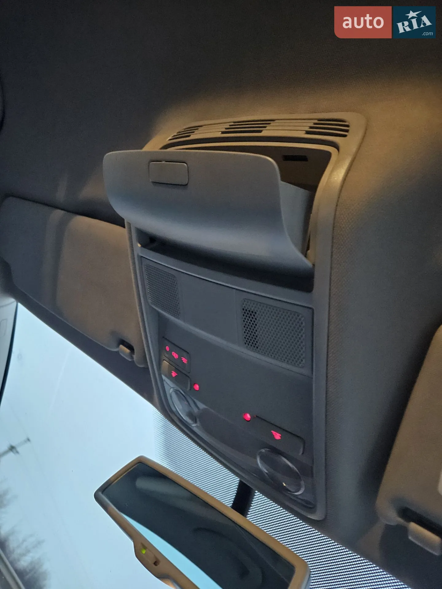 2011 Volkswagen Passat - мініатюра 16