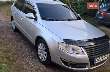 Универсал Volkswagen Passat 2006 в Иршаве