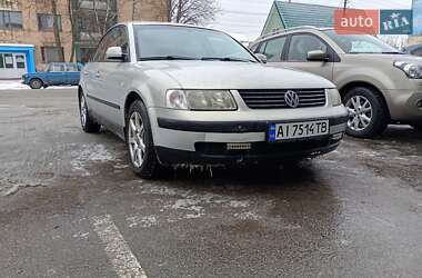 Седан Volkswagen Passat 1999 в Тараще