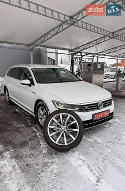 Універсал Volkswagen Passat 2018 в Луцьку
