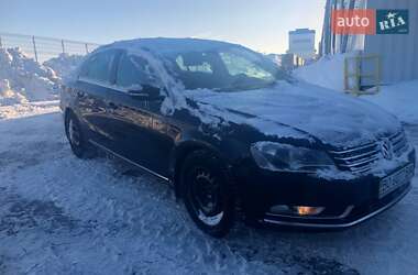 Седан Volkswagen Passat 2014 в Тернополі