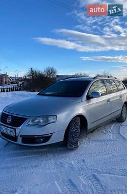 Універсал Volkswagen Passat 2008 в Любарі