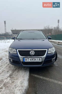 Универсал Volkswagen Passat 2006 в Ивано-Франковске