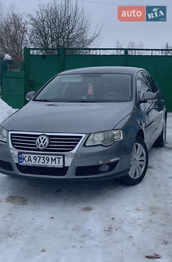 Седан Volkswagen Passat 2007 в Києві