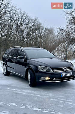 Універсал Volkswagen Passat 2010 в Харкові