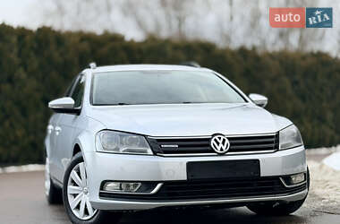 Универсал Volkswagen Passat 2012 в Дрогобыче