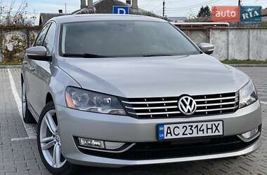Седан Volkswagen Passat 2012 в Нововолинську
