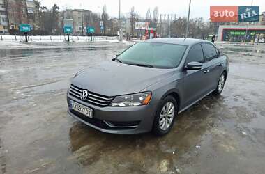 Седан Volkswagen Passat 2015 в Харкові