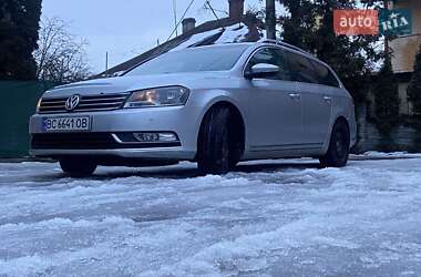 Універсал Volkswagen Passat 2013 в Стрию