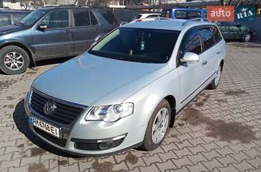 Универсал Volkswagen Passat 2010 в Житомире
