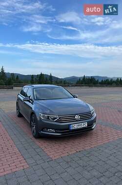 Універсал Volkswagen Passat 2017 в Львові