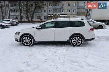 Универсал Volkswagen Passat 2013 в Стрые