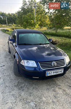 Седан Volkswagen Passat 2004 в Тересве
