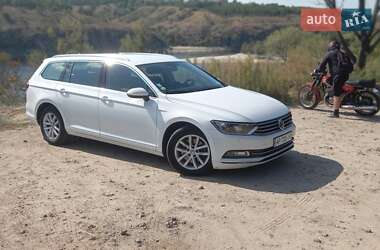 Универсал Volkswagen Passat 2017 в Запорожье