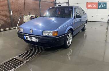 Седан Volkswagen Passat 1993 в Хмельницком