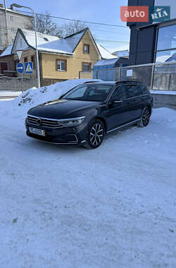 Универсал Volkswagen Passat 2021 в Луцке