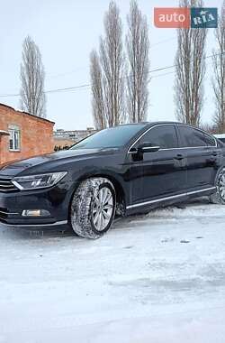 Седан Volkswagen Passat 2015 в Українці
