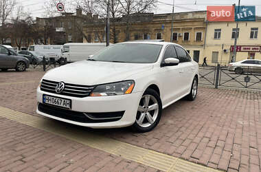 Седан Volkswagen Passat 2012 в Одессе