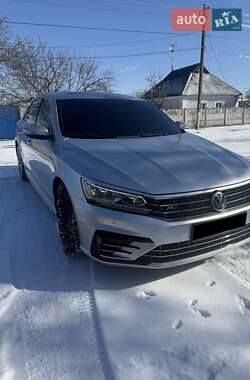 Седан Volkswagen Passat 2016 в Кривому Розі