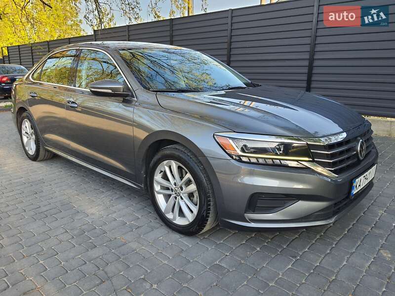 Седан Volkswagen Passat 2020 в Киеве