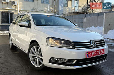 Универсал Volkswagen Passat 2011 в Луцке