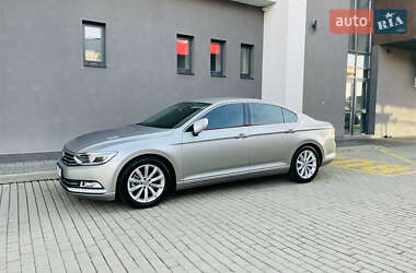 Седан Volkswagen Passat 2014 в Мукачево