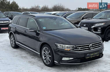 Універсал Volkswagen Passat 2022 в Івано-Франківську