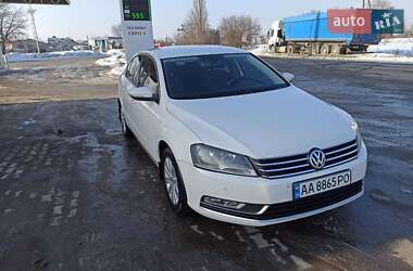 Седан Volkswagen Passat 2013 в Тиврову