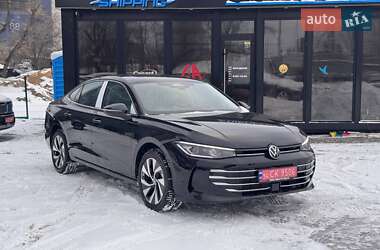 Седан Volkswagen Passat 2025 в Києві