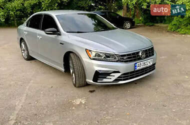 Седан Volkswagen Passat 2016 в Тернополе
