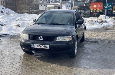 Седан Volkswagen Passat 1997 в Львове