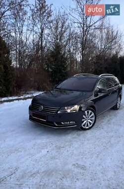Универсал Volkswagen Passat 2012 в Рокитном