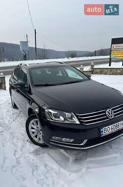 Універсал Volkswagen Passat 2014 в Івано-Франківську