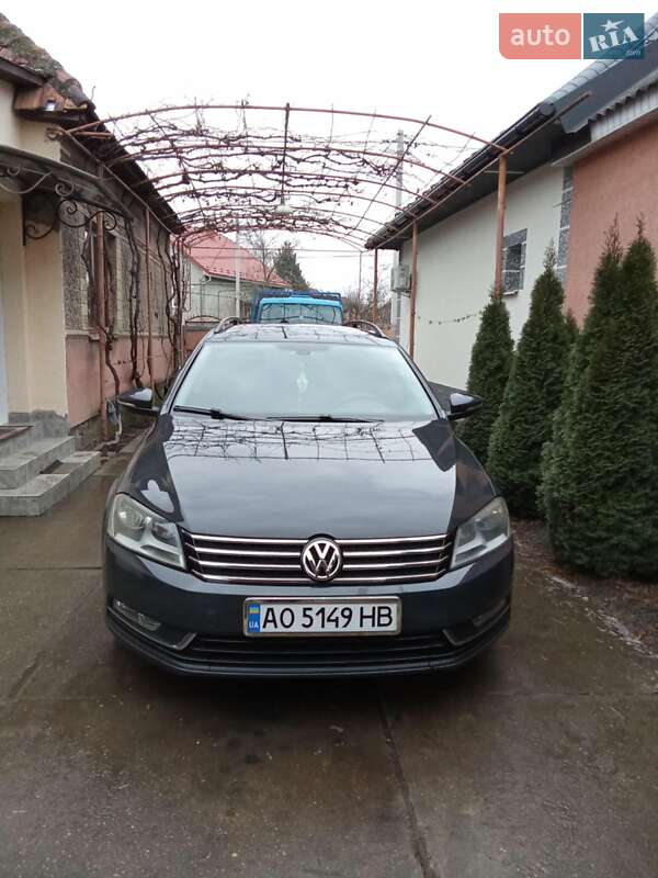 Volkswagen Passat 2011