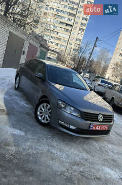 Седан Volkswagen Passat 2014 в Харькове