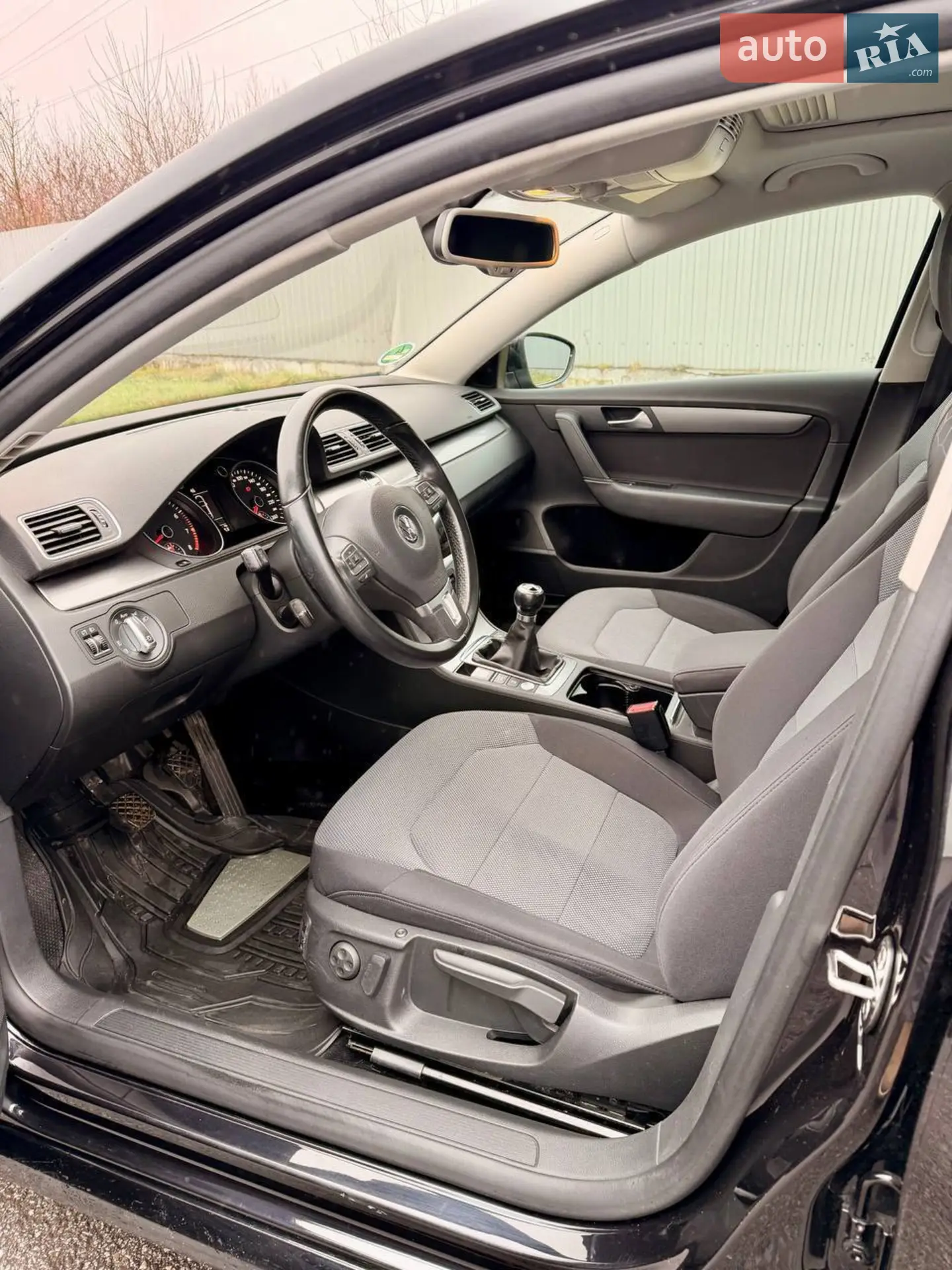 2010 Volkswagen Passat - мініатюра 10
