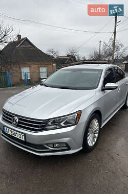 Седан Volkswagen Passat 2016 в Кривом Роге