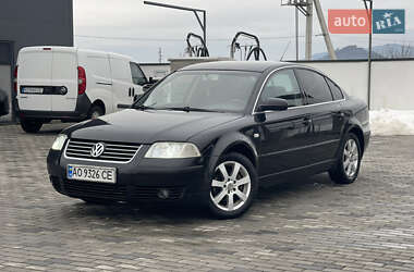 Седан Volkswagen Passat 2002 в Хусте