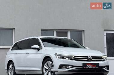 Универсал Volkswagen Passat 2022 в Луцке