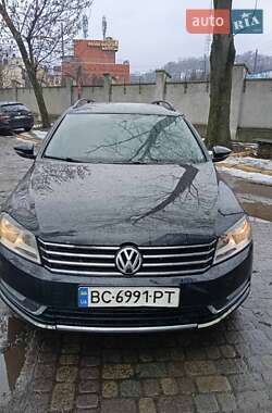 Універсал Volkswagen Passat 2011 в Львові