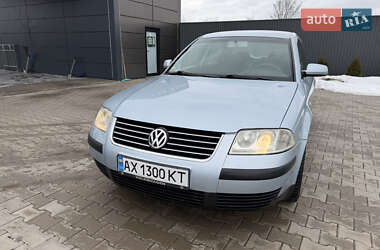 Седан Volkswagen Passat 2002 в Черновцах