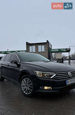 Универсал Volkswagen Passat 2015 в Волочиске
