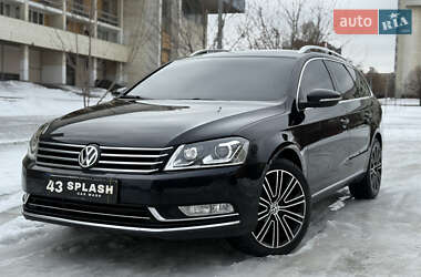 Универсал Volkswagen Passat 2012 в Киеве
