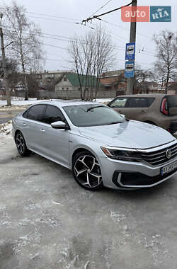Седан Volkswagen Passat 2020 в Харькове