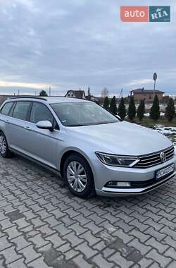 Универсал Volkswagen Passat 2017 в Львове